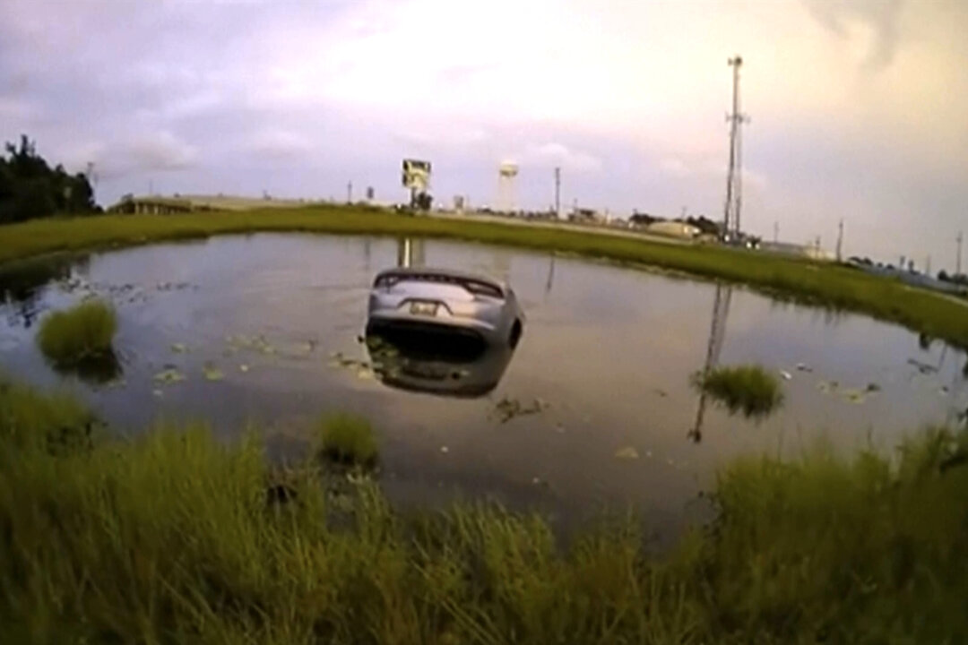 Texas Woman Recovering After Dramatic Rescue From Submerged Vehicle